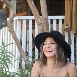 Meet your Posher, Daniela